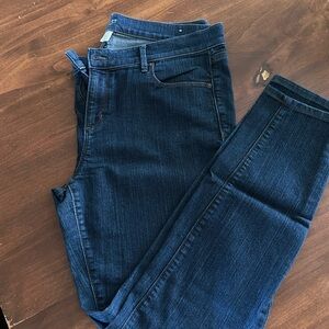 LOFT Size 14 Modern Skinny jeans.